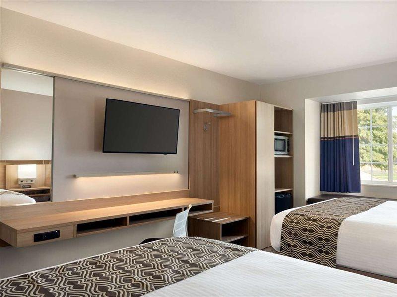 Microtel Inn & Suites Батон-Руж Екстер'єр фото