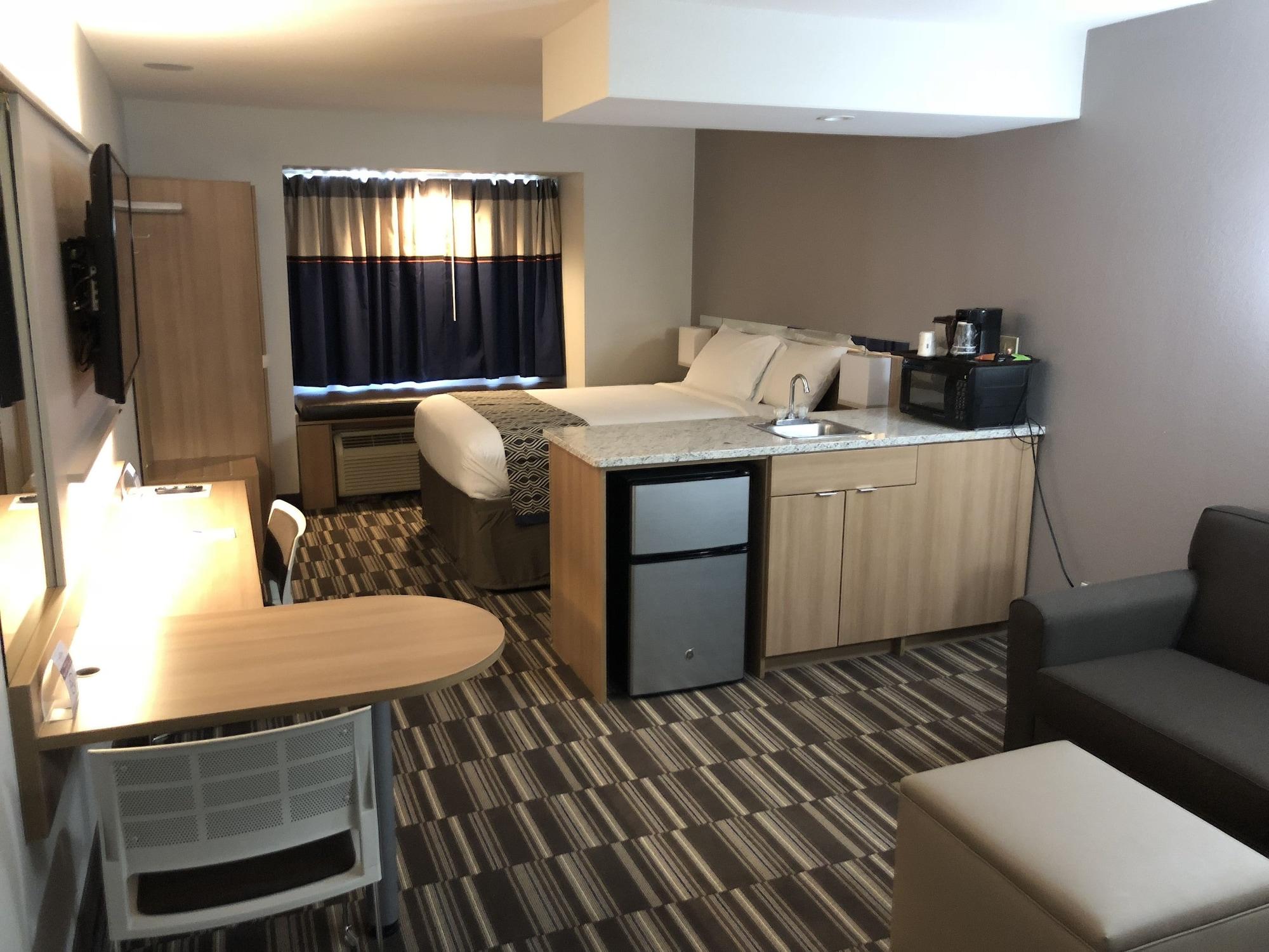 Microtel Inn & Suites Батон-Руж Екстер'єр фото