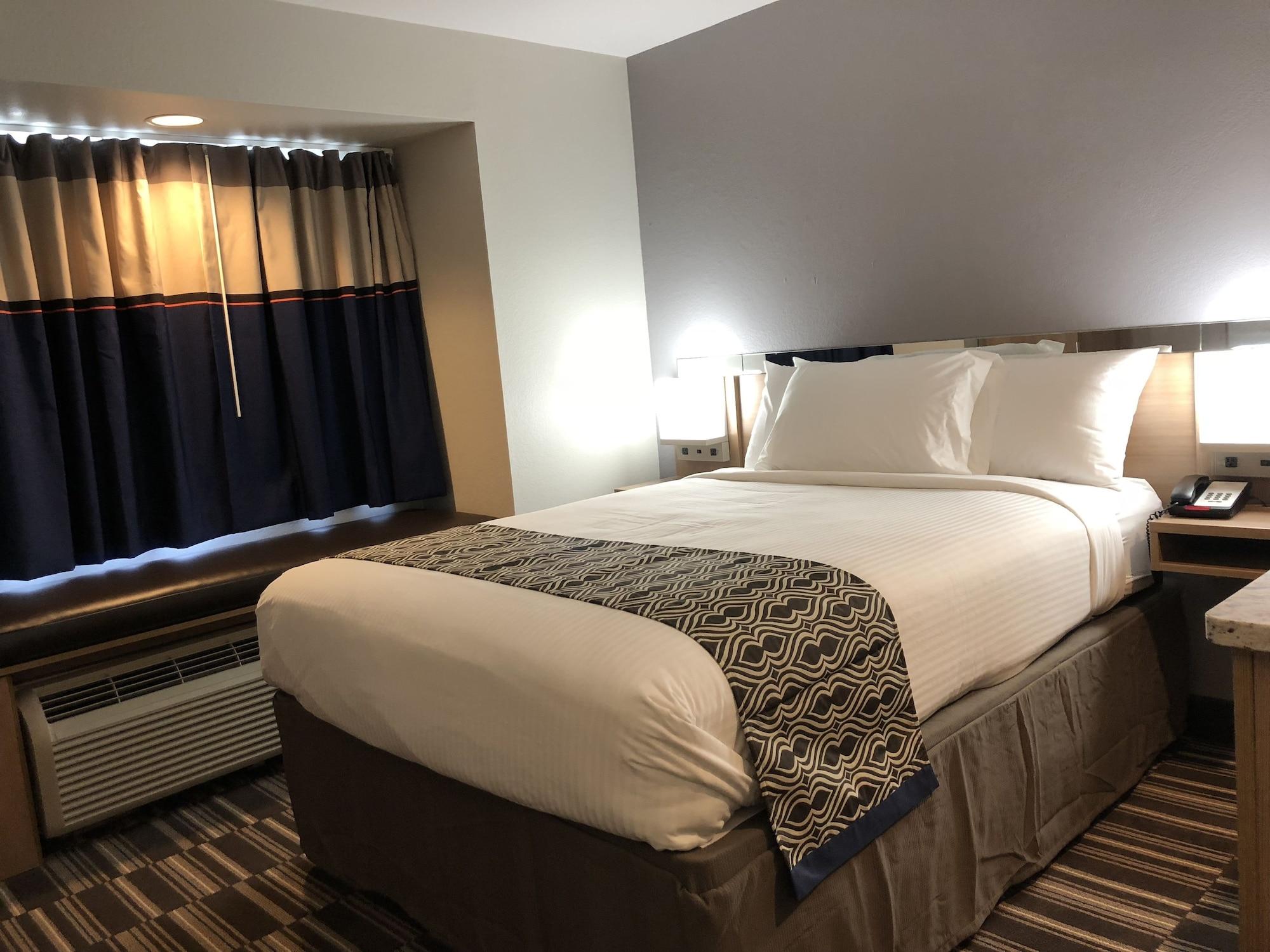 Microtel Inn & Suites Батон-Руж Екстер'єр фото