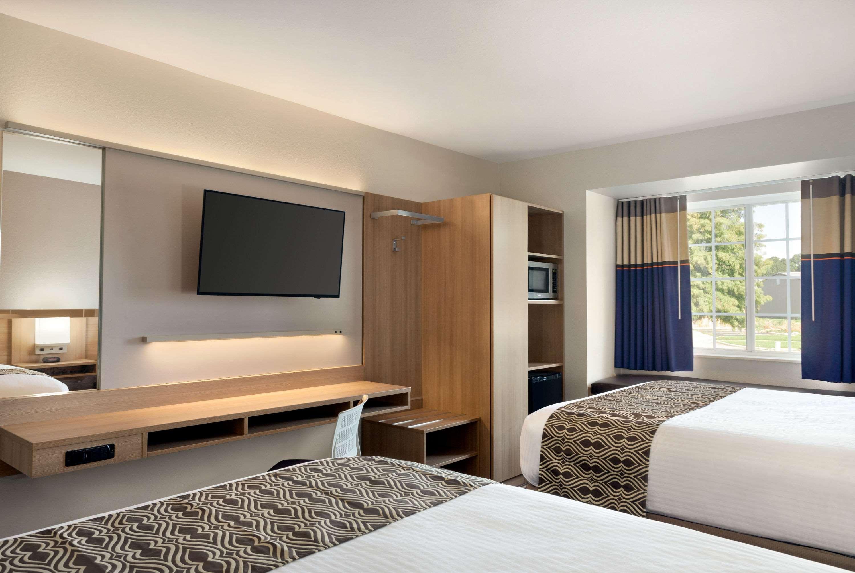 Microtel Inn & Suites Батон-Руж Екстер'єр фото