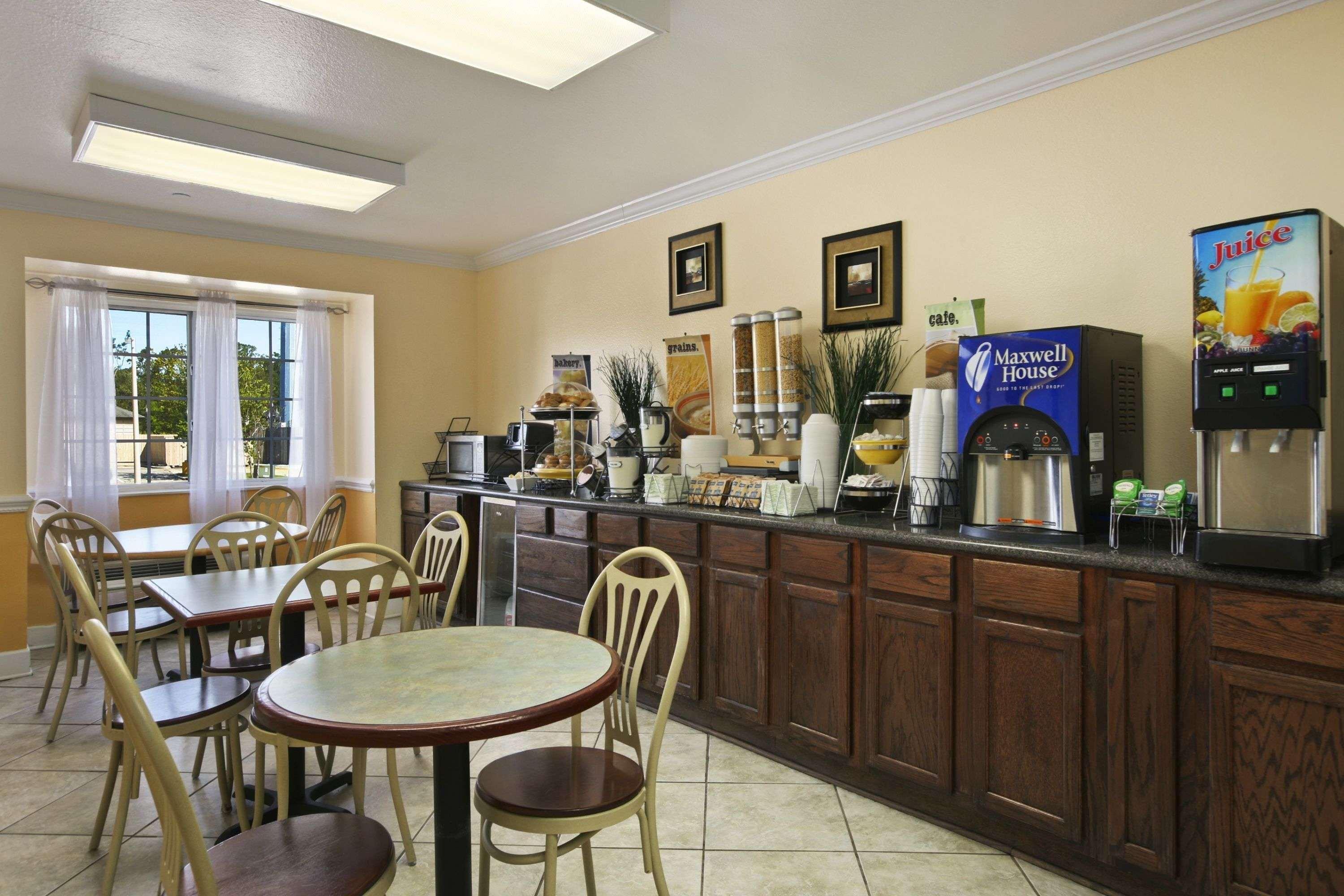 Microtel Inn & Suites Батон-Руж Екстер'єр фото